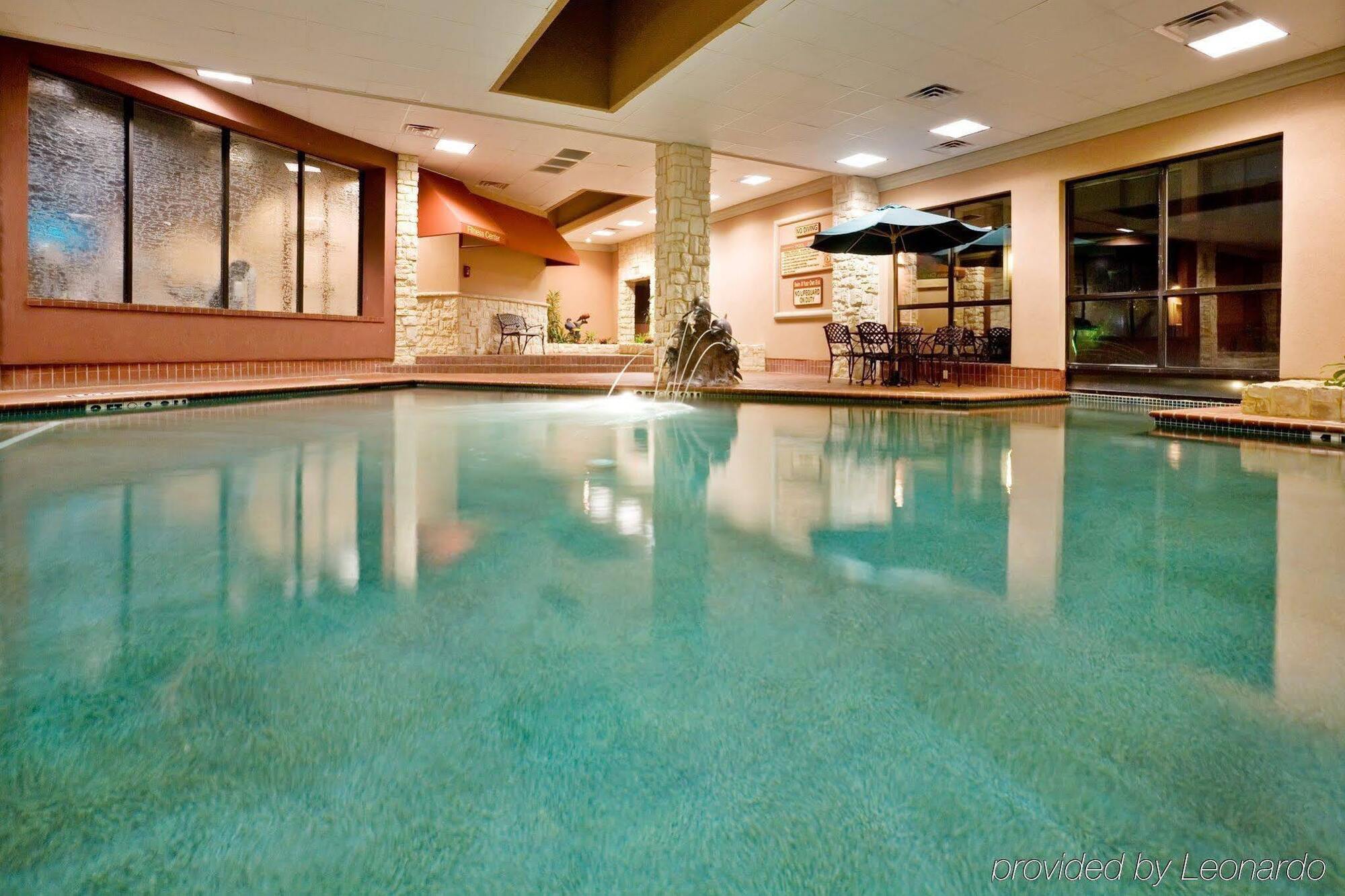 Dallas-richardson By Ihg 3* Richardson