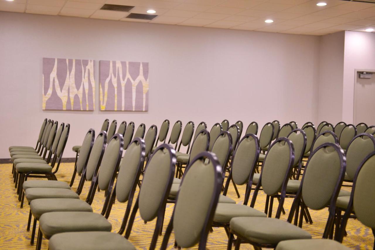 Hotel Dallas-richardson By Ihg 3*